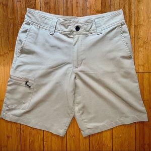 Magellan Outdoors Men’s FishGear Overcast Hybrid Shorts 10 in